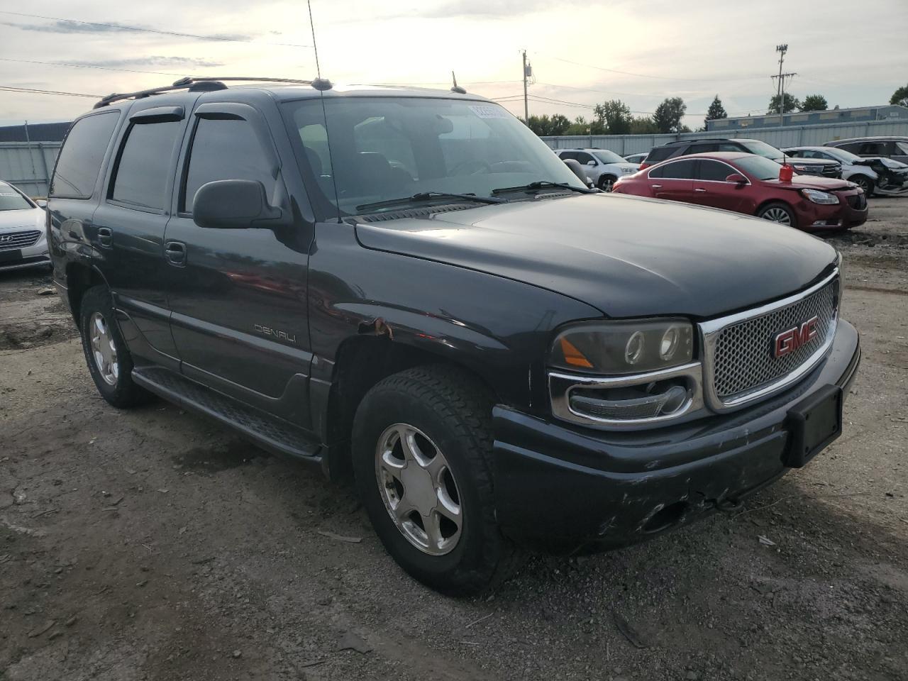 2004 GMC Yukon Denali - Фото 4