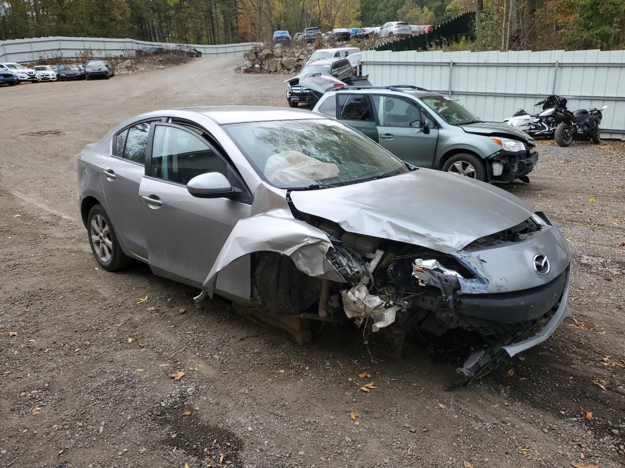 2011 Mazda 3 I - Image 4