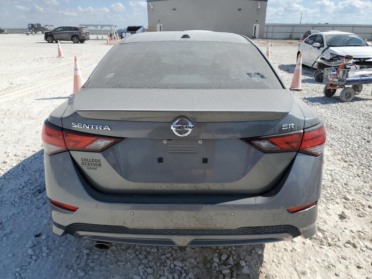 2021 Nissan Sentra Sr - Image 6