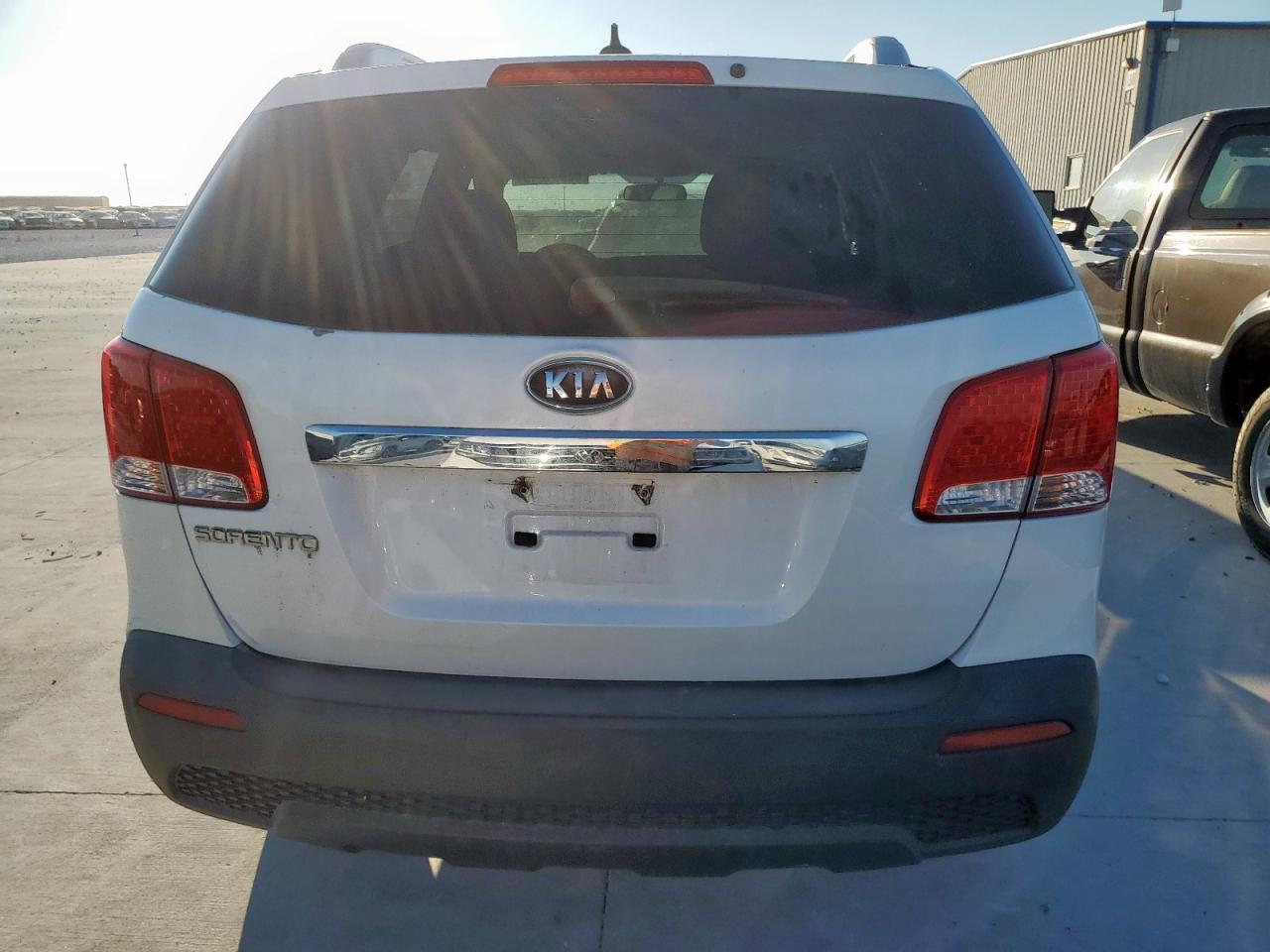 2011 Kia Sorento Base - Image 6