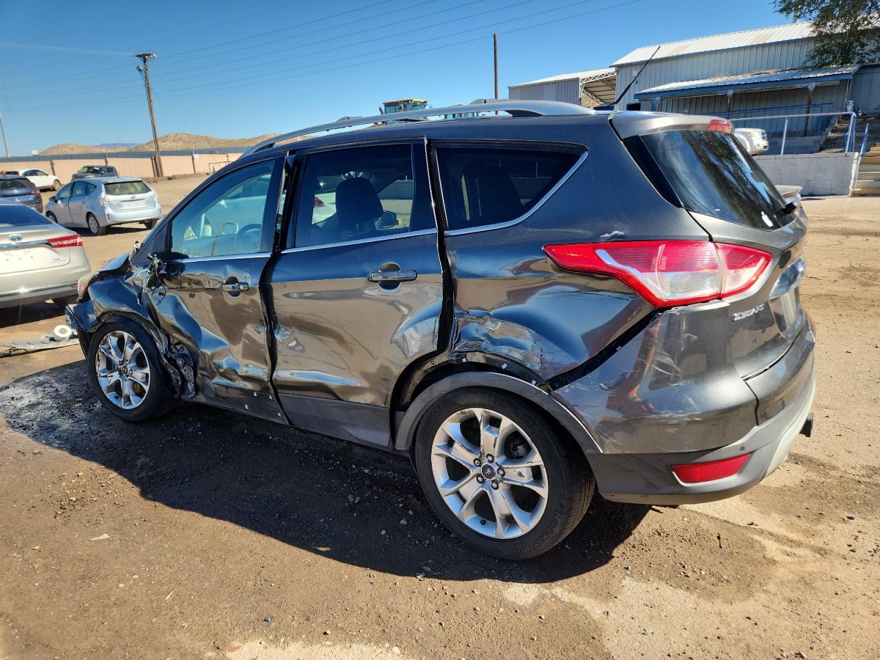 2015 Ford Escape Titanium - Фото 2