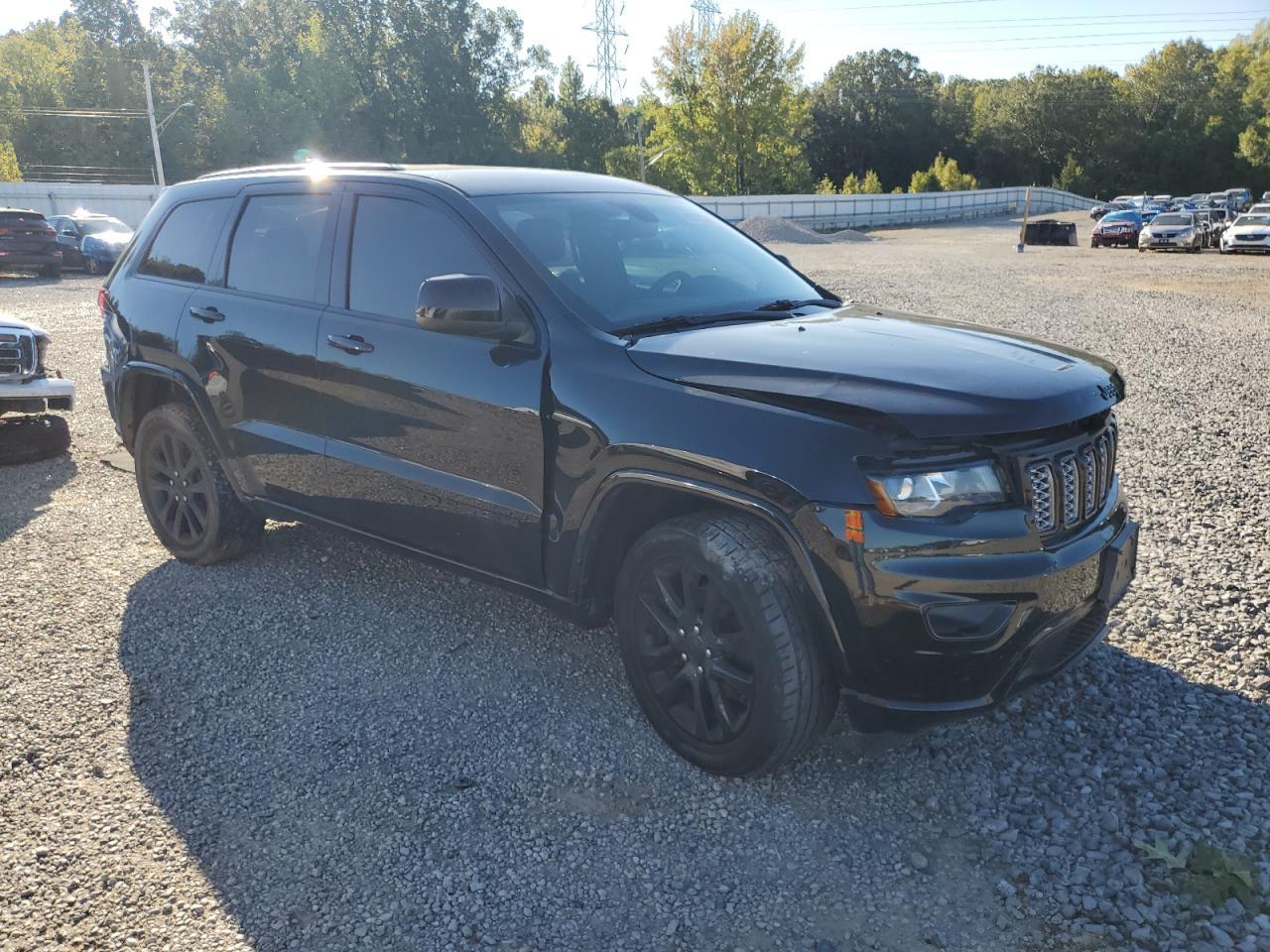 2017 Jeep Grand Cherokee Laredo - Фото 4
