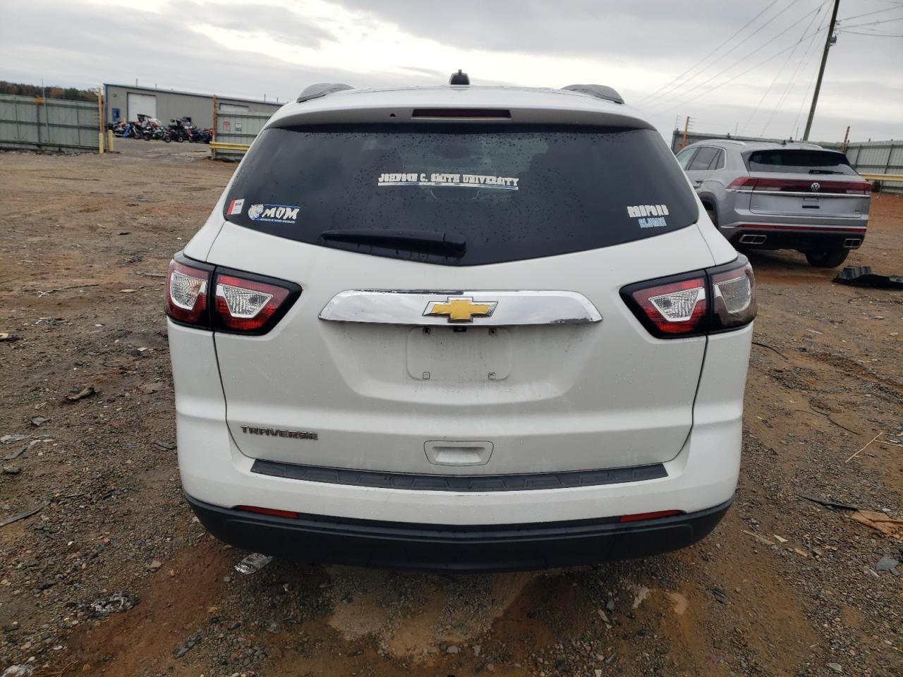 2017 Chevrolet Traverse Ls - Image 6