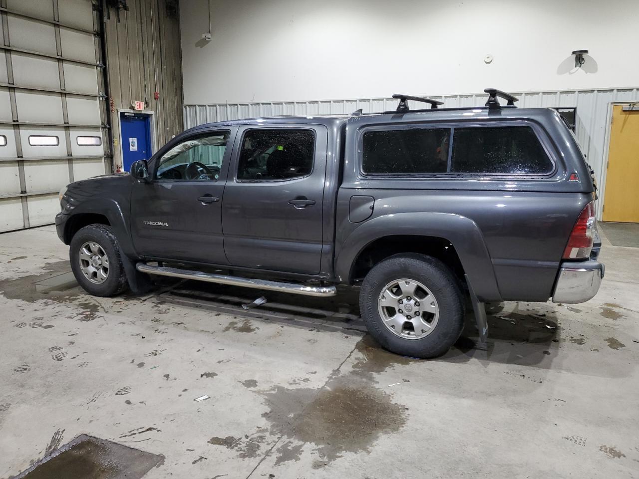 2015 Toyota Tacoma Double Cab - Фото 2