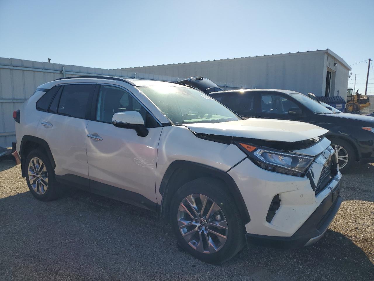 2021 Toyota Rav4 Limited - Фото 4