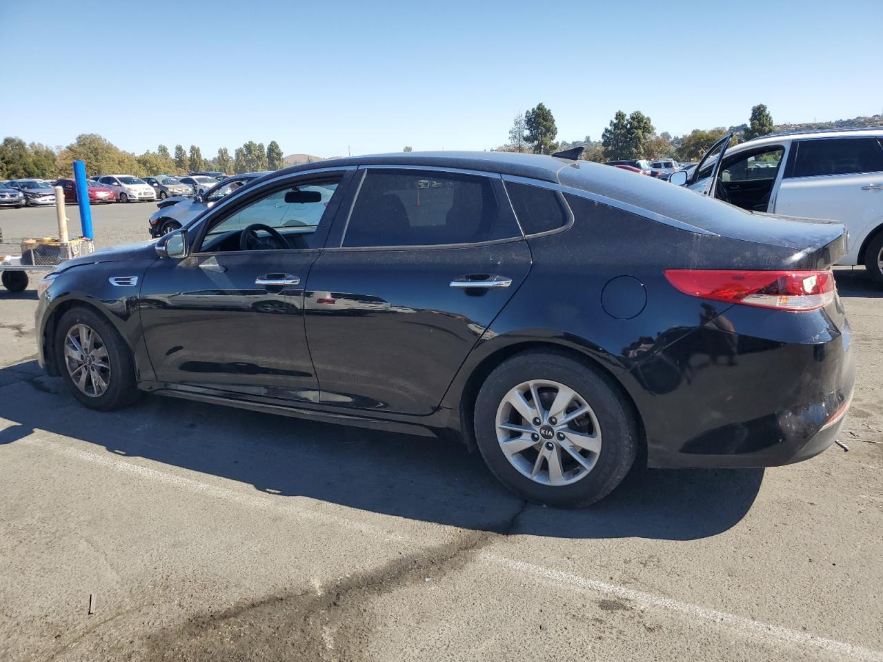 2018 Kia Optima Lx - Фото 2