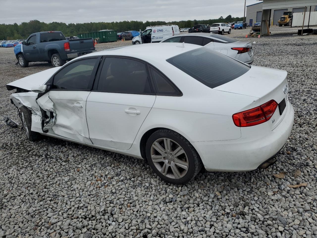 2011 Audi A4 Premium - Фото 2