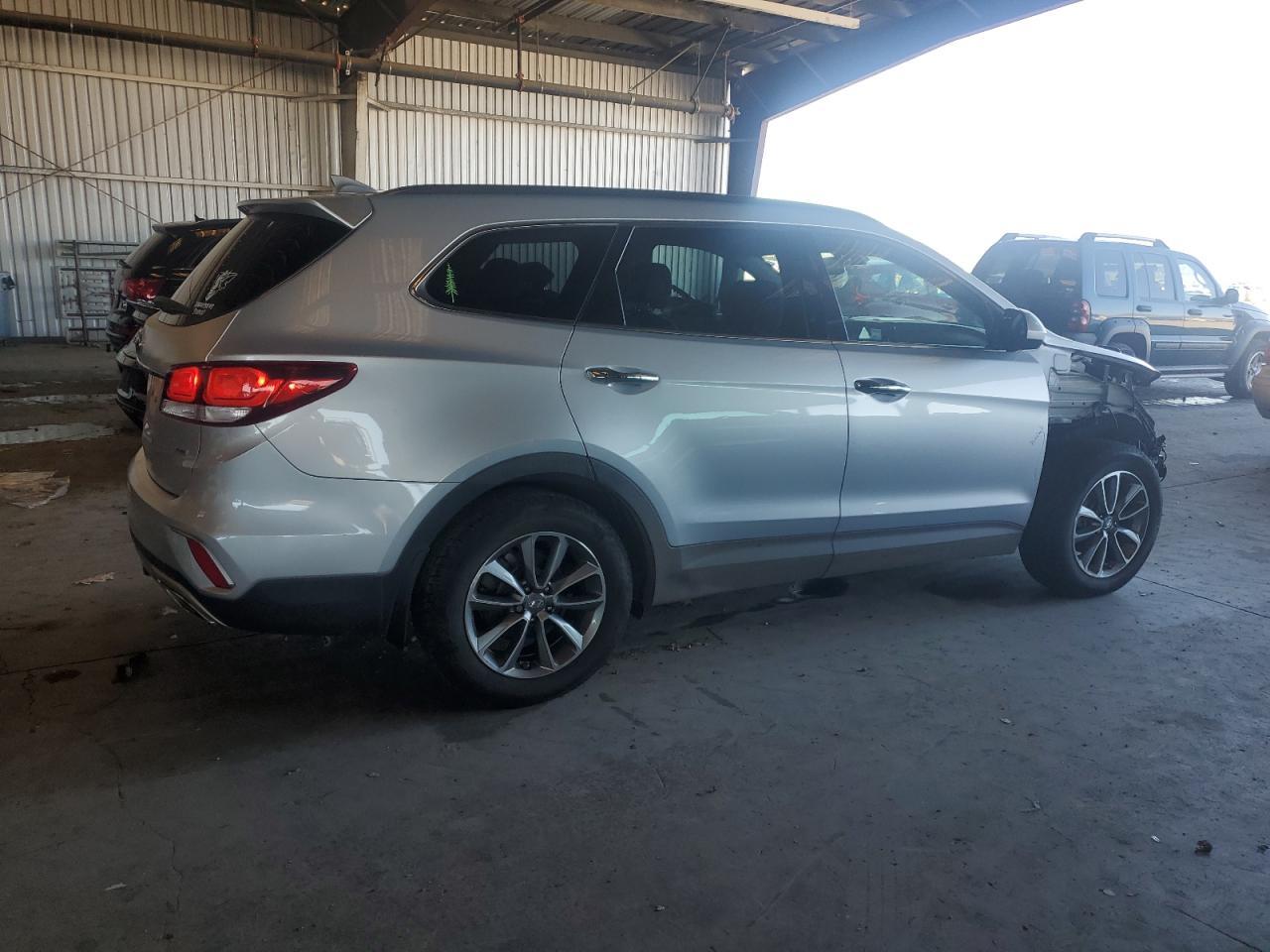 2018 Hyundai Santa Fe Se - Фото 3