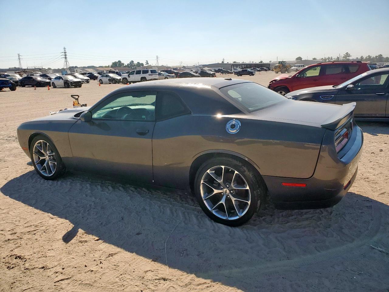 2023 Dodge Challenger Gt - Фото 2