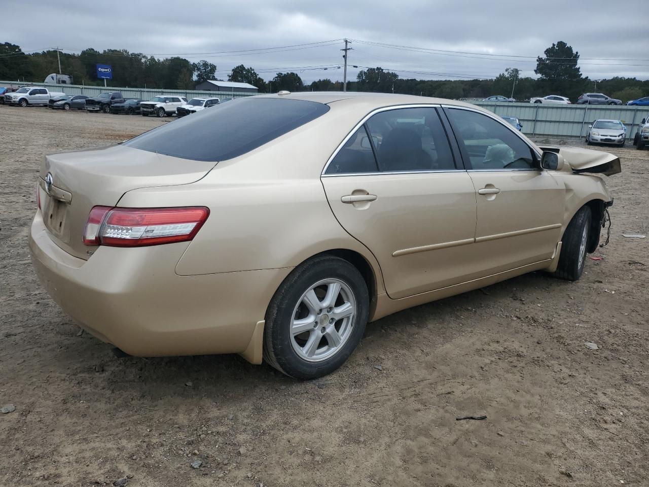 2010 Toyota Camry - Image 3