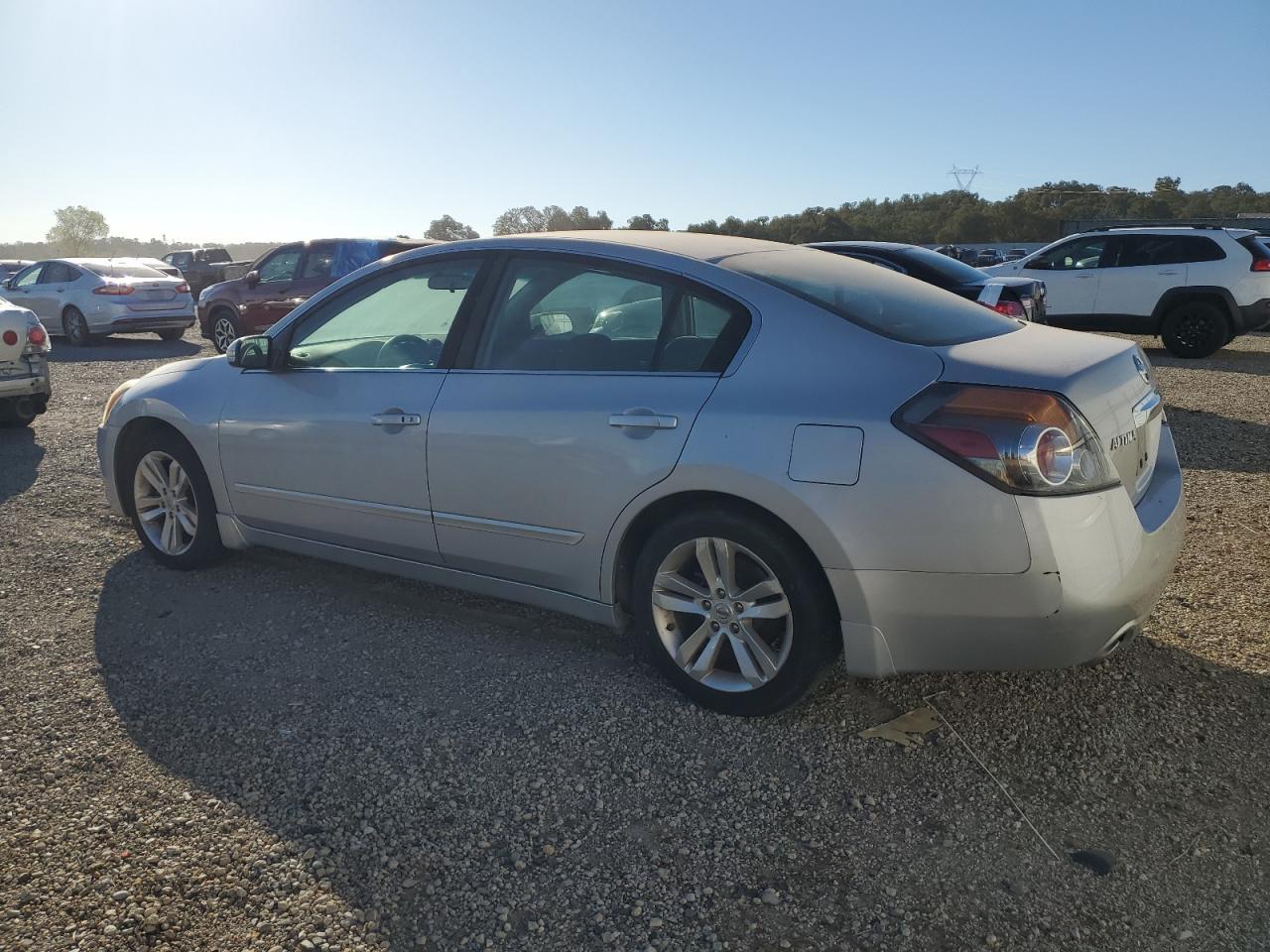 2011 Nissan Altima Sr - Фото 2