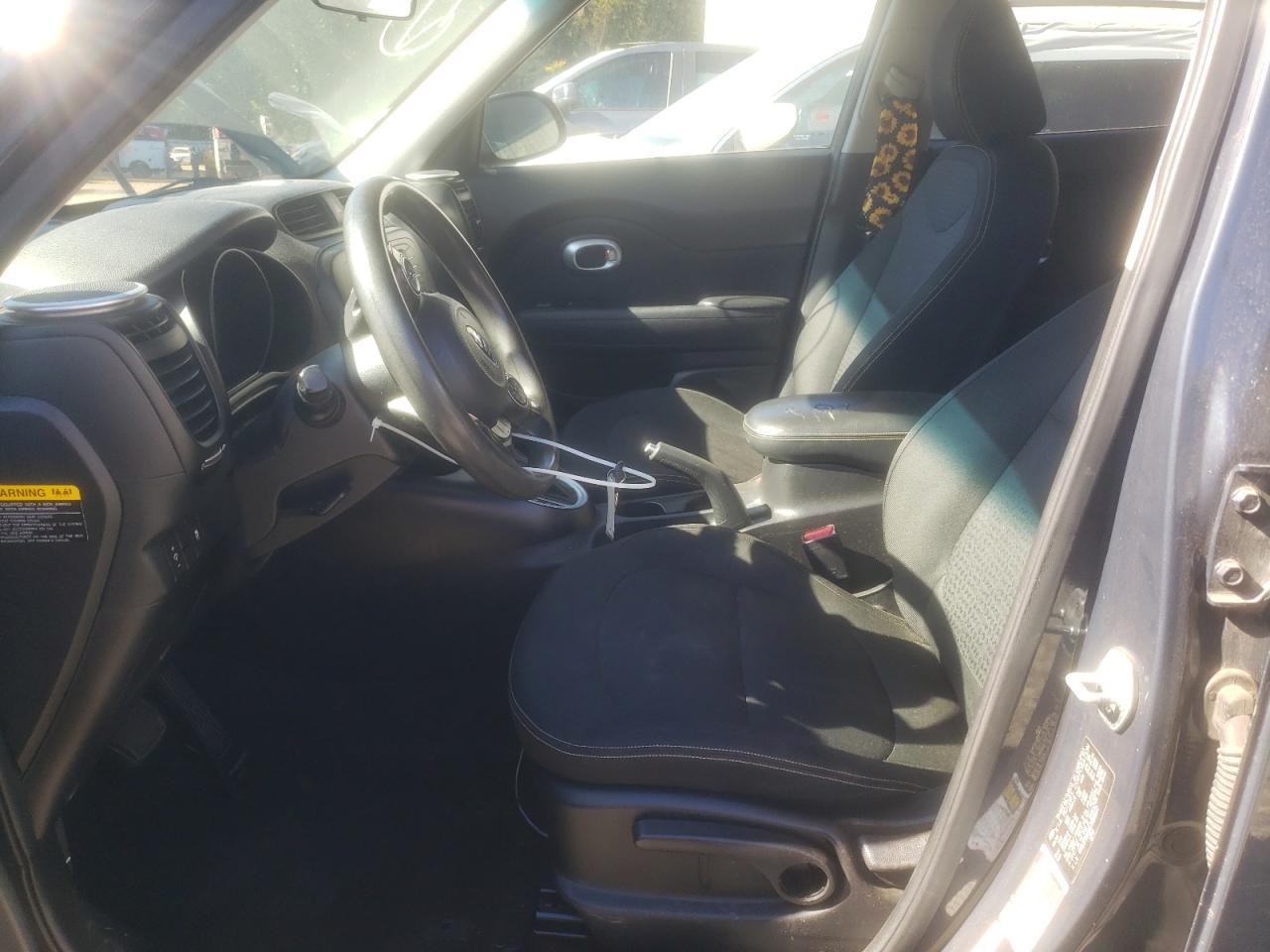 2014 Kia Soul + - Image 7