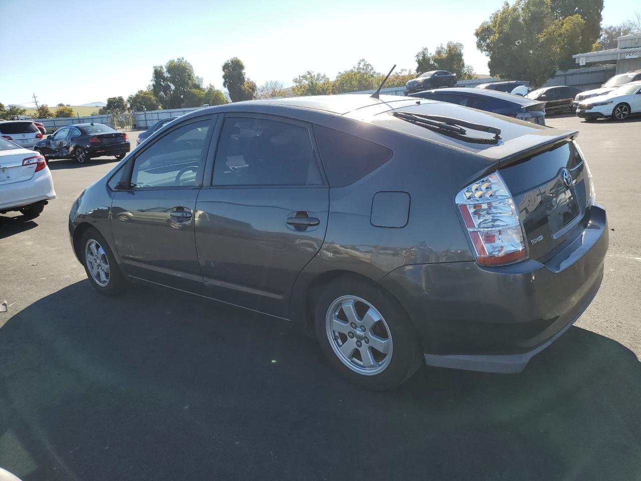 2009 Toyota Prius - Image 2