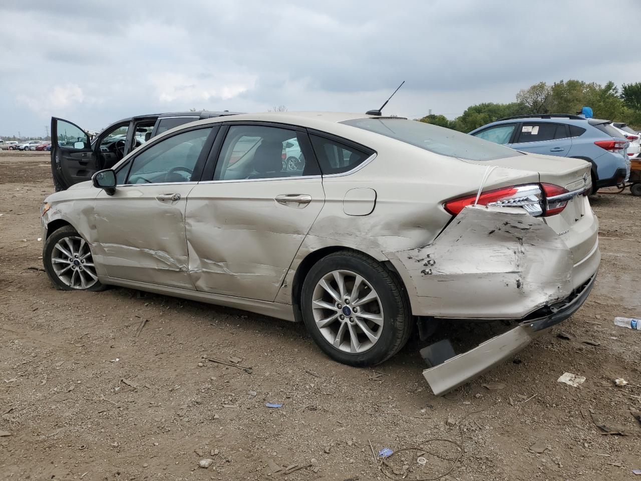 2017 Ford Fusion Se - Фото 2