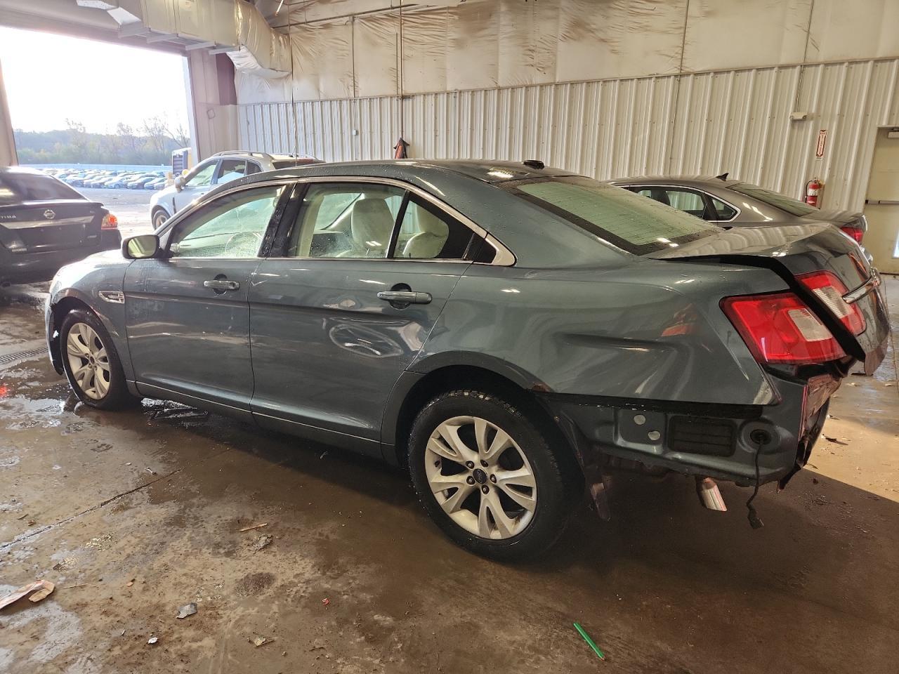 2010 Ford Taurus Sel - Фото 2