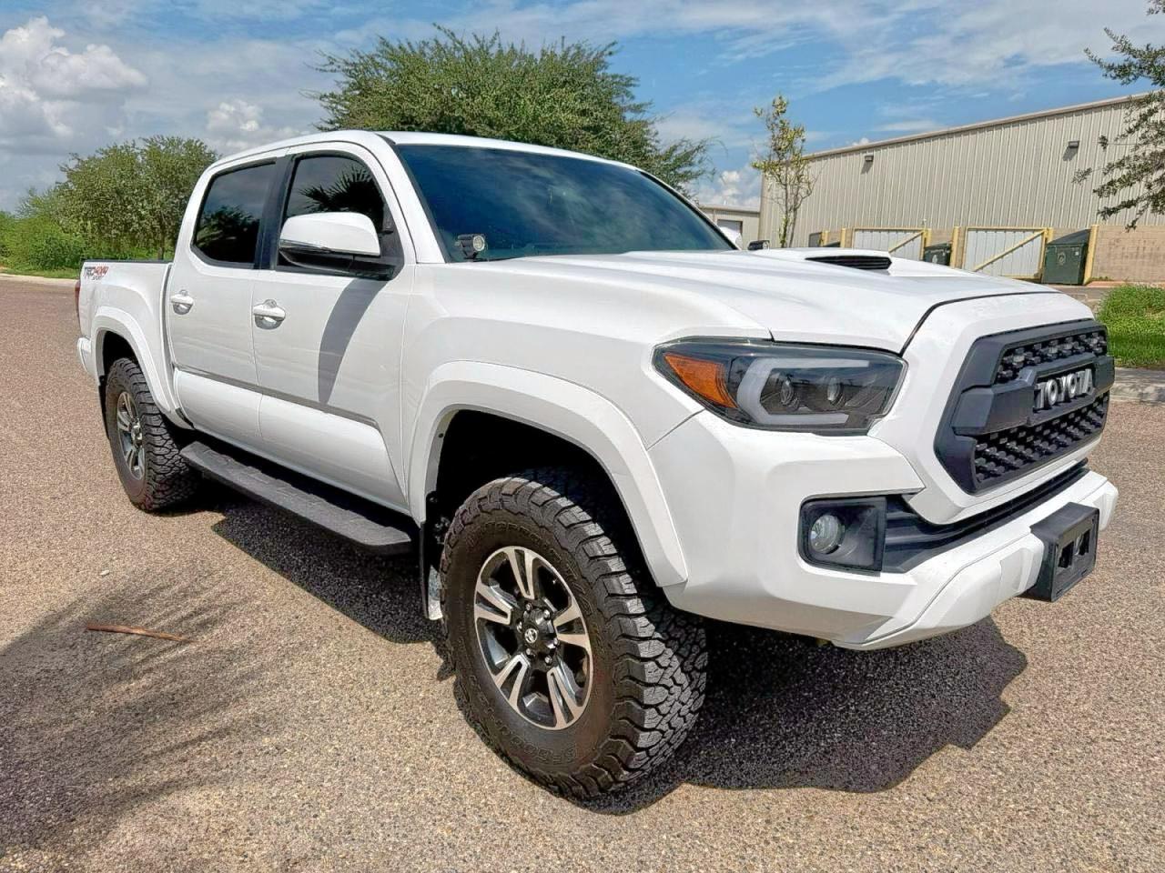2017 Toyota Tacoma Double Cab