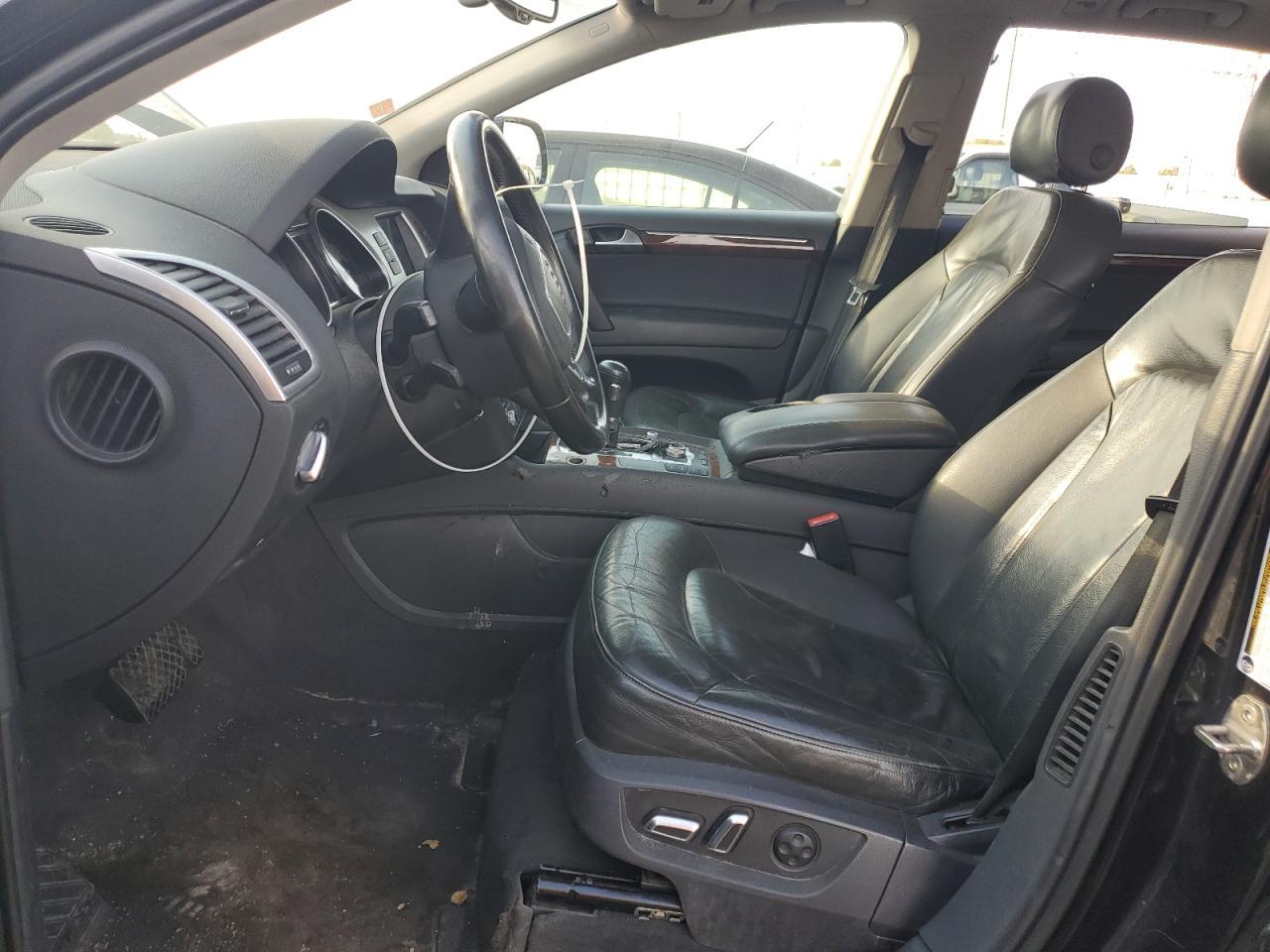 2010 Audi Q7 Premium Plus - Image 7