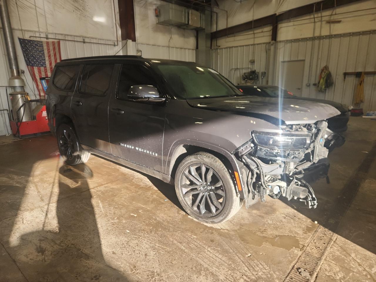 2022 Jeep Grand Wagoneer Series Ii - Фото 4