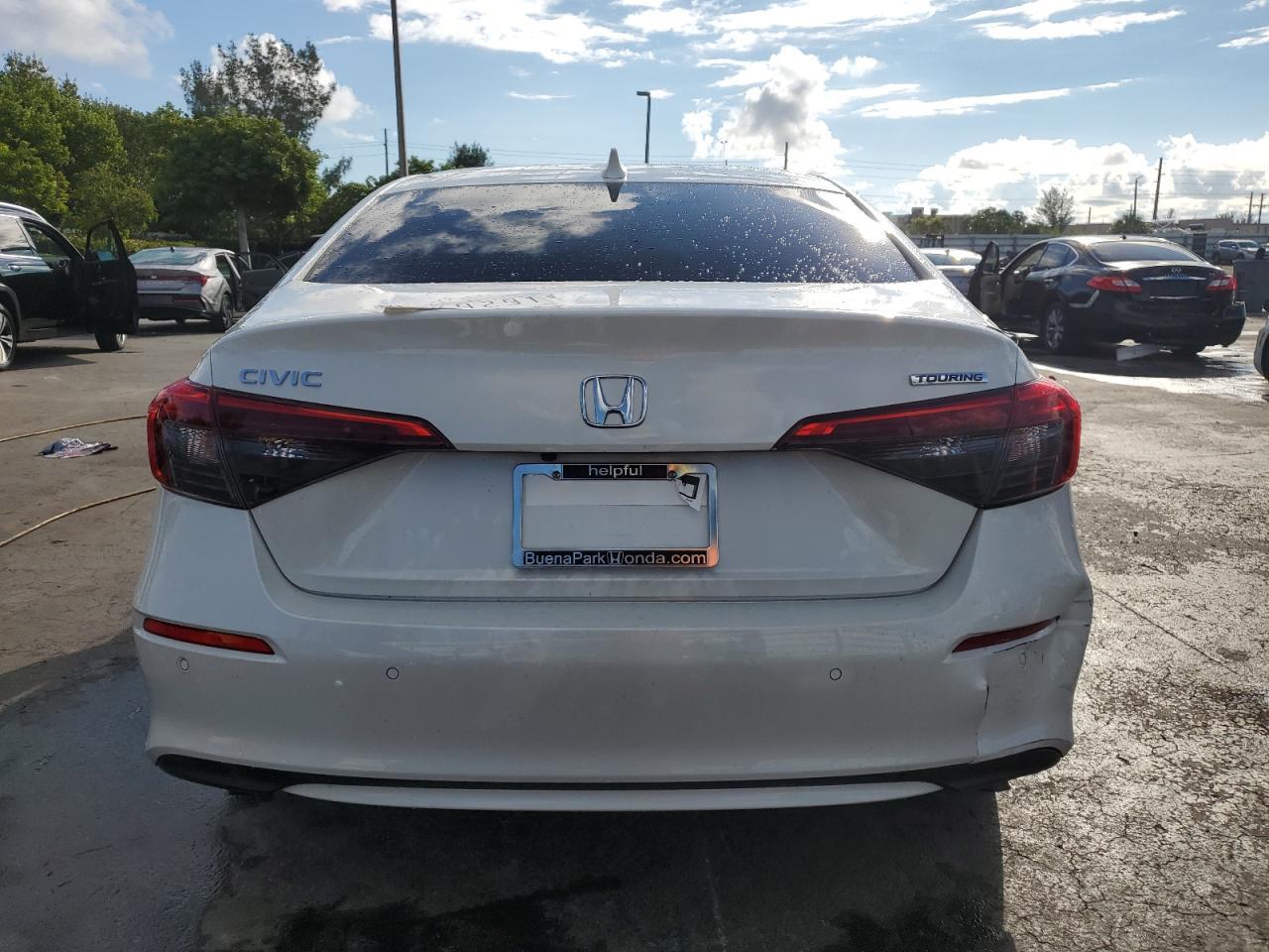 2024 Honda Civic Touring - Image 6