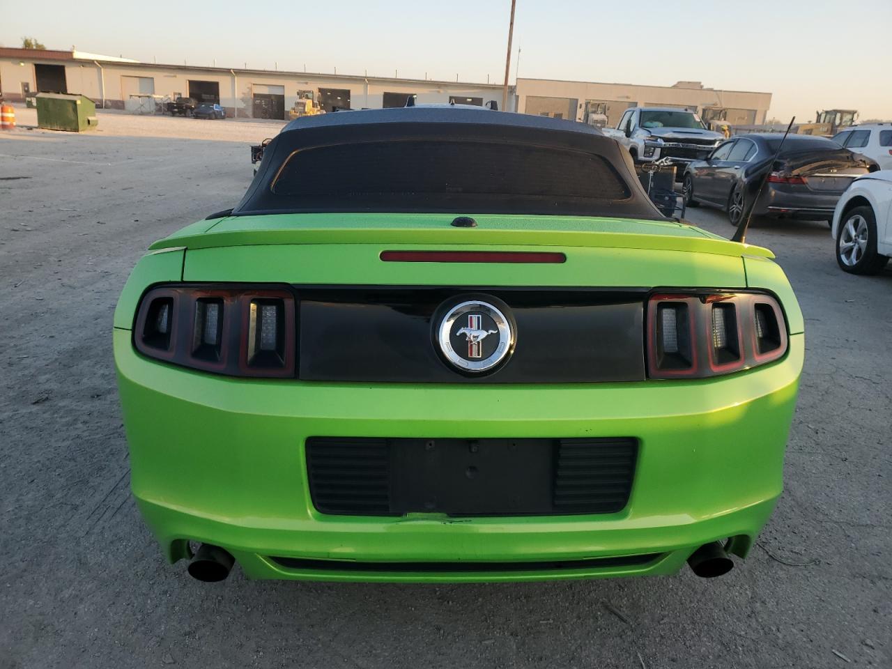 2014 Ford Mustang - Image 6