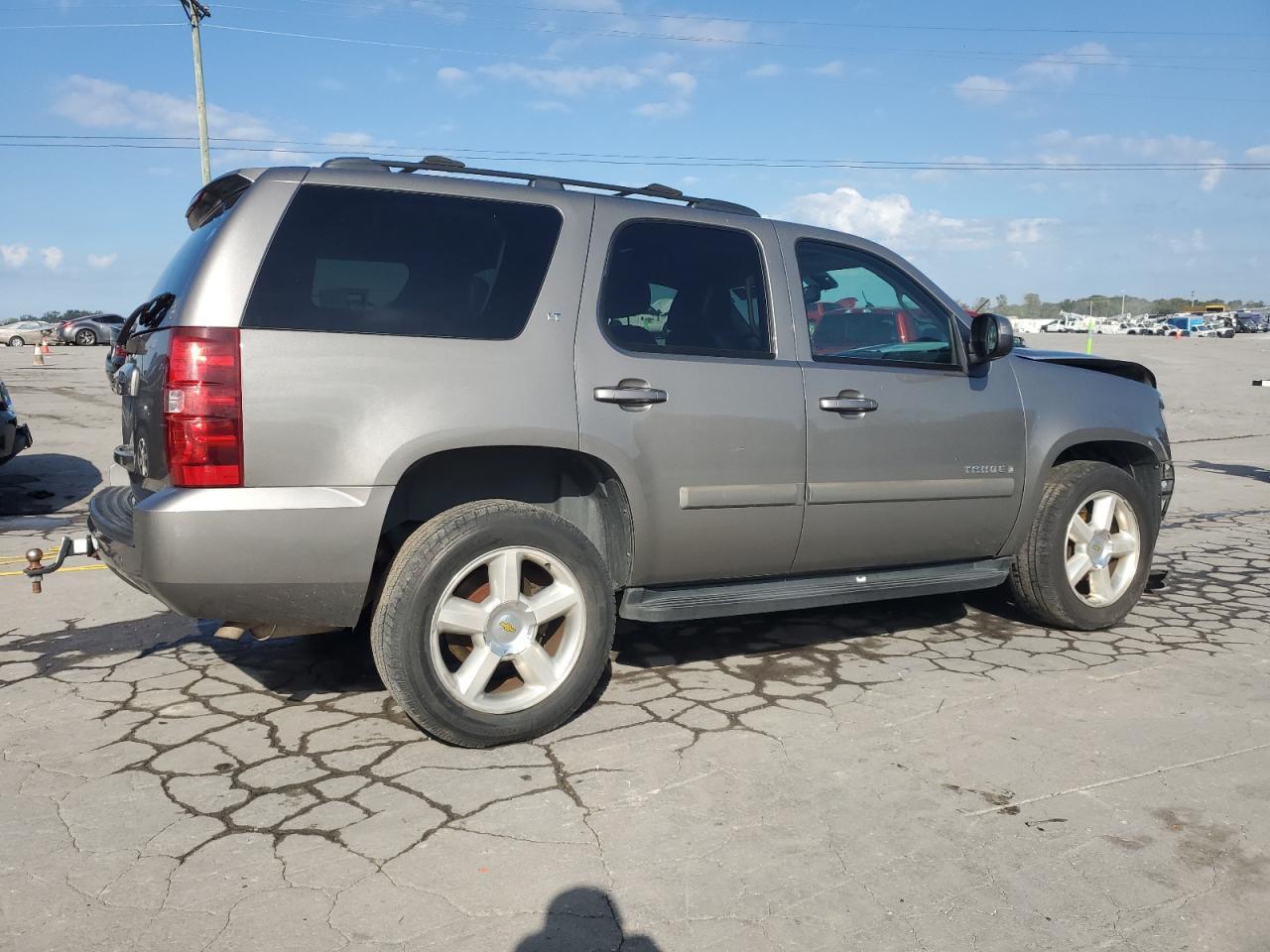 2007 Chevrolet Tahoe C1500 - Image 3