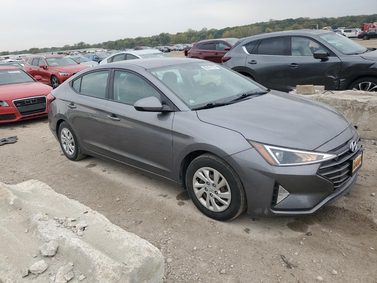 2019 Hyundai Elantra Se - Image 4