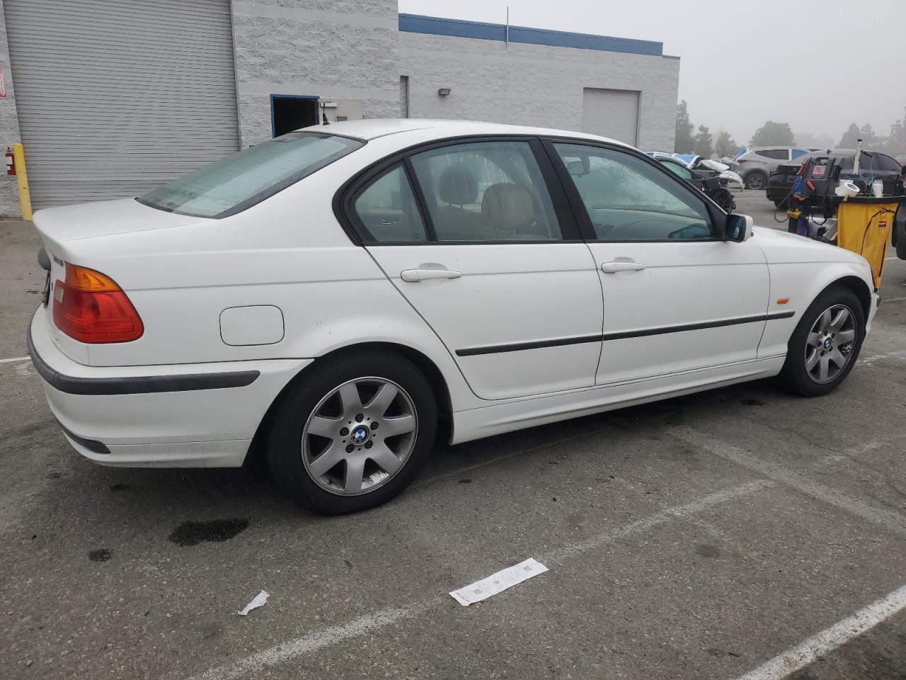 2000 BMW 323 I - Фото 3