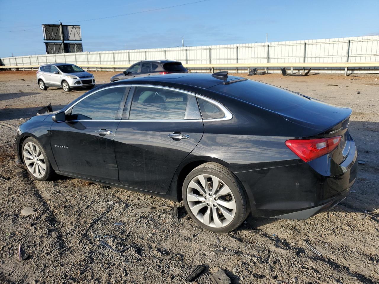 2018 Chevrolet Malibu Premier - Фото 2