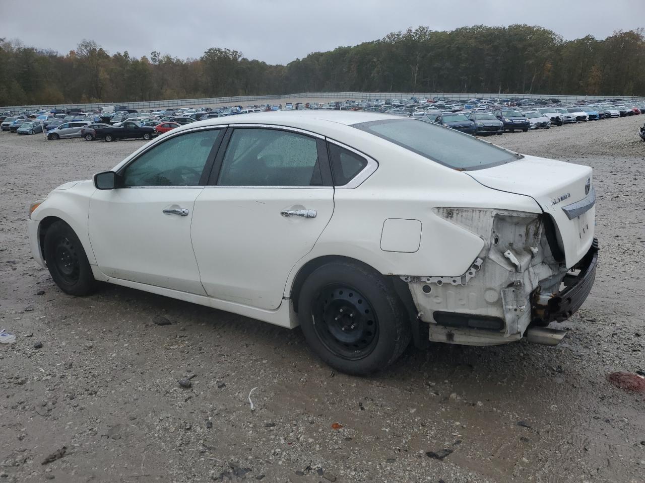 2015 Nissan Altima 2.5 - Image 2