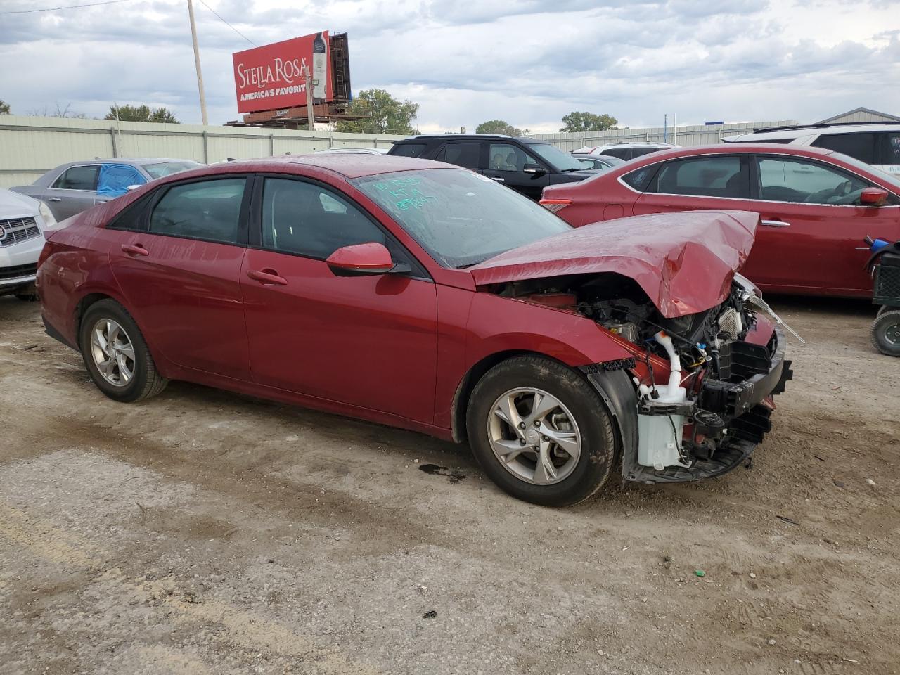 2023 Hyundai Elantra Se - Фото 4