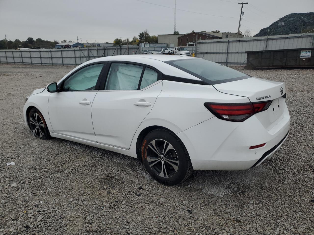 2022 Nissan Sentra Sv - Image 2