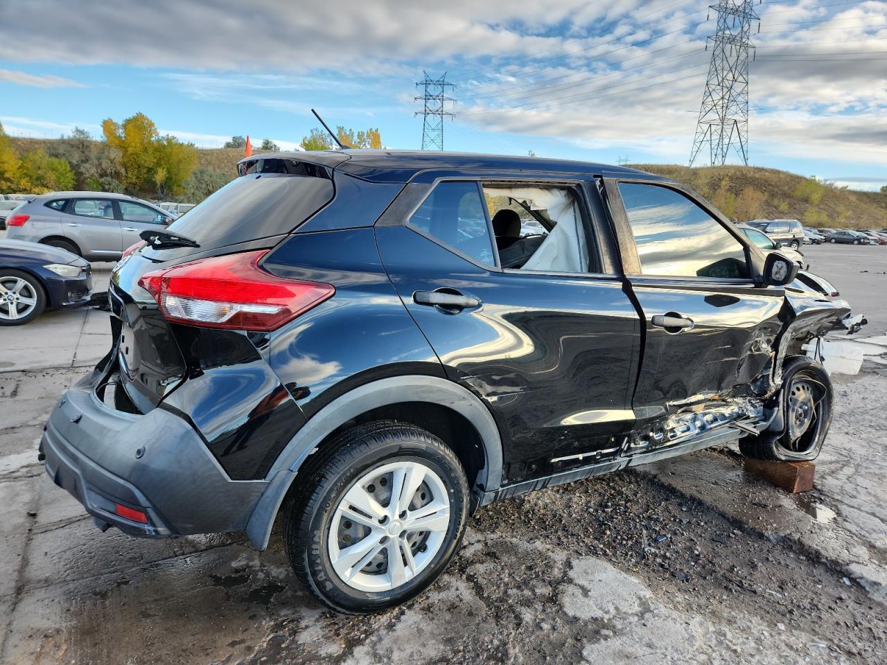 2020 Nissan Kicks S - Фото 3