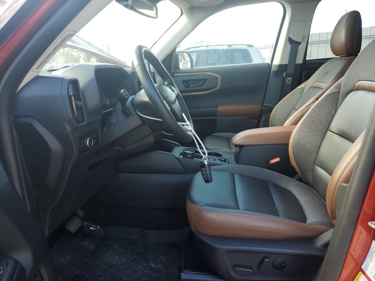 2023 Ford Bronco Sport Outer Banks - Image 7