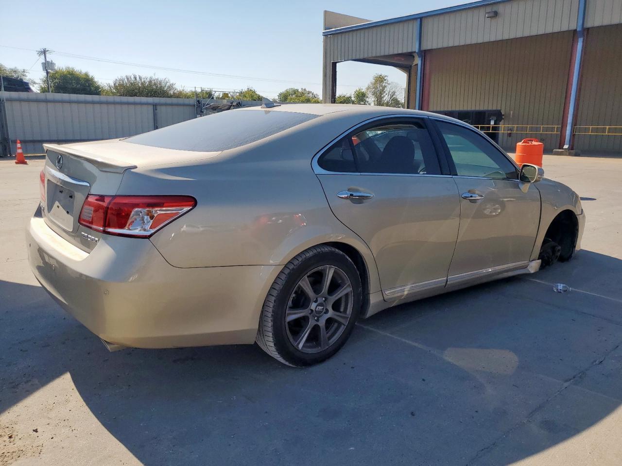 2010 Lexus Es 350 - Фото 3