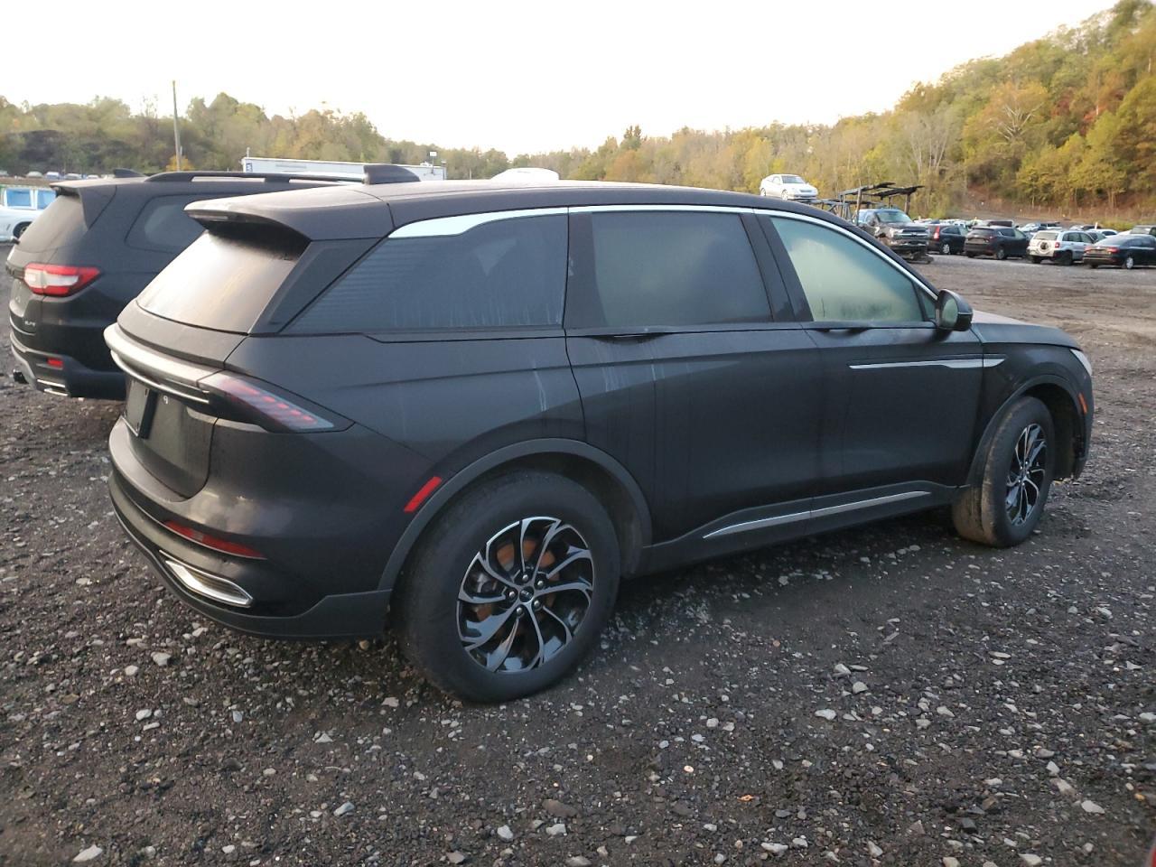 2025 Lincoln Nautilus Premiere - Image 3