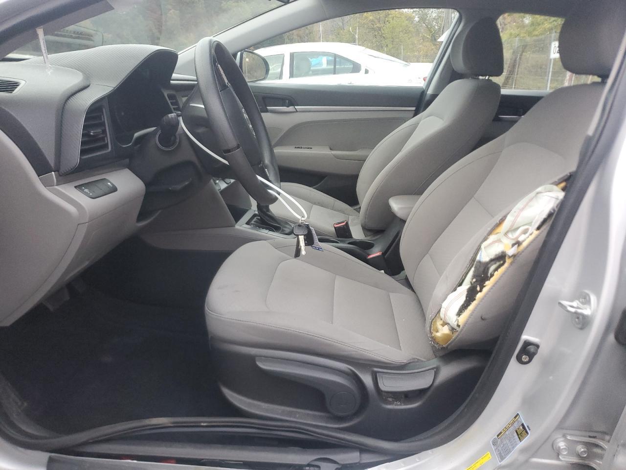 2019 Hyundai Elantra Se - Фото 7
