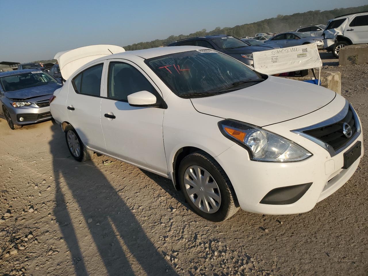 2017 Nissan Versa S - Фото 4