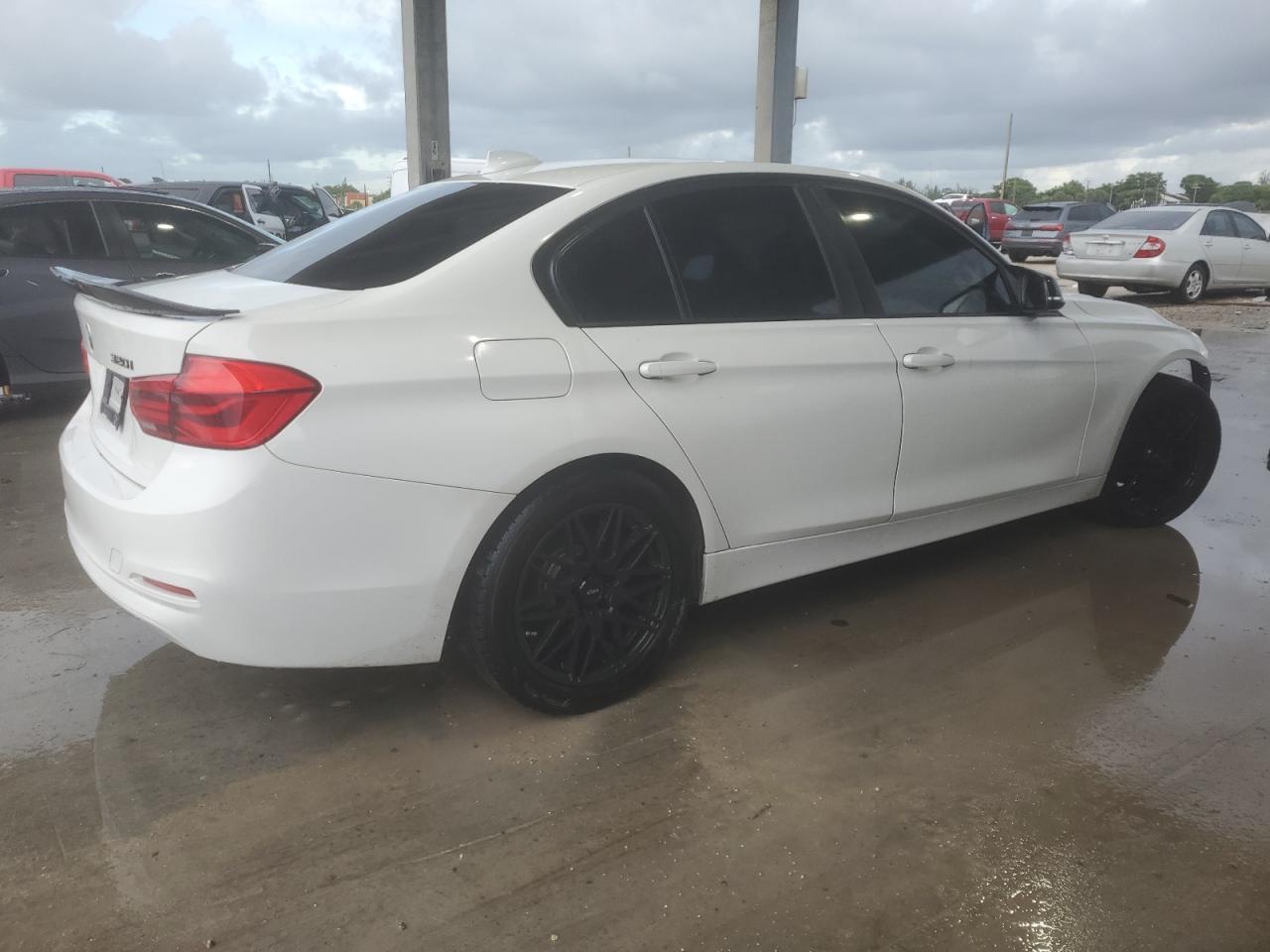 2017 BMW 320 I - Фото 3
