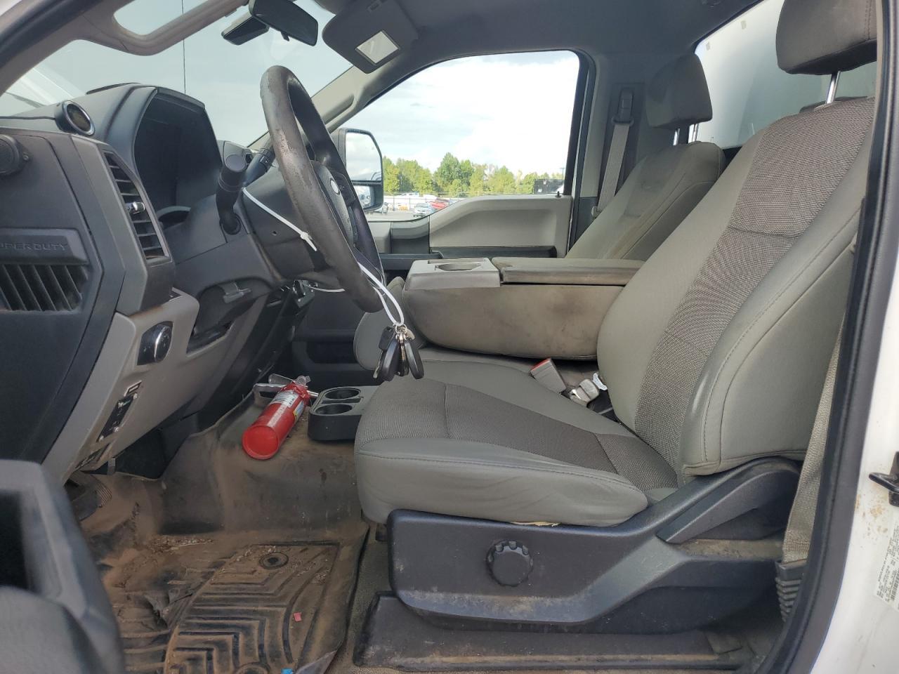 2019 Ford F350 Super Duty - Image 7