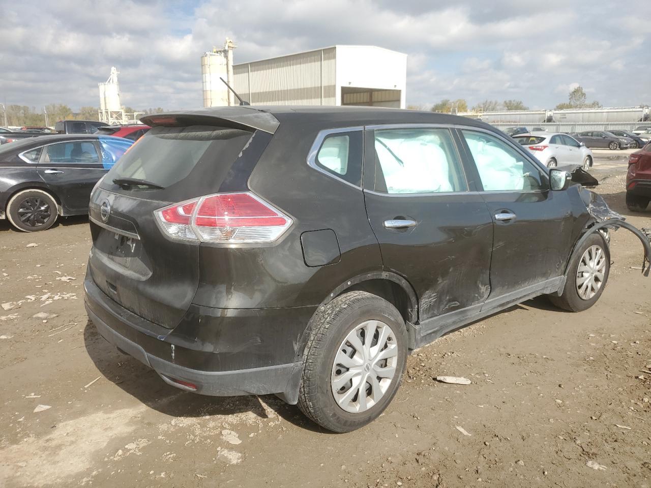 2015 Nissan Rogue S - Фото 3