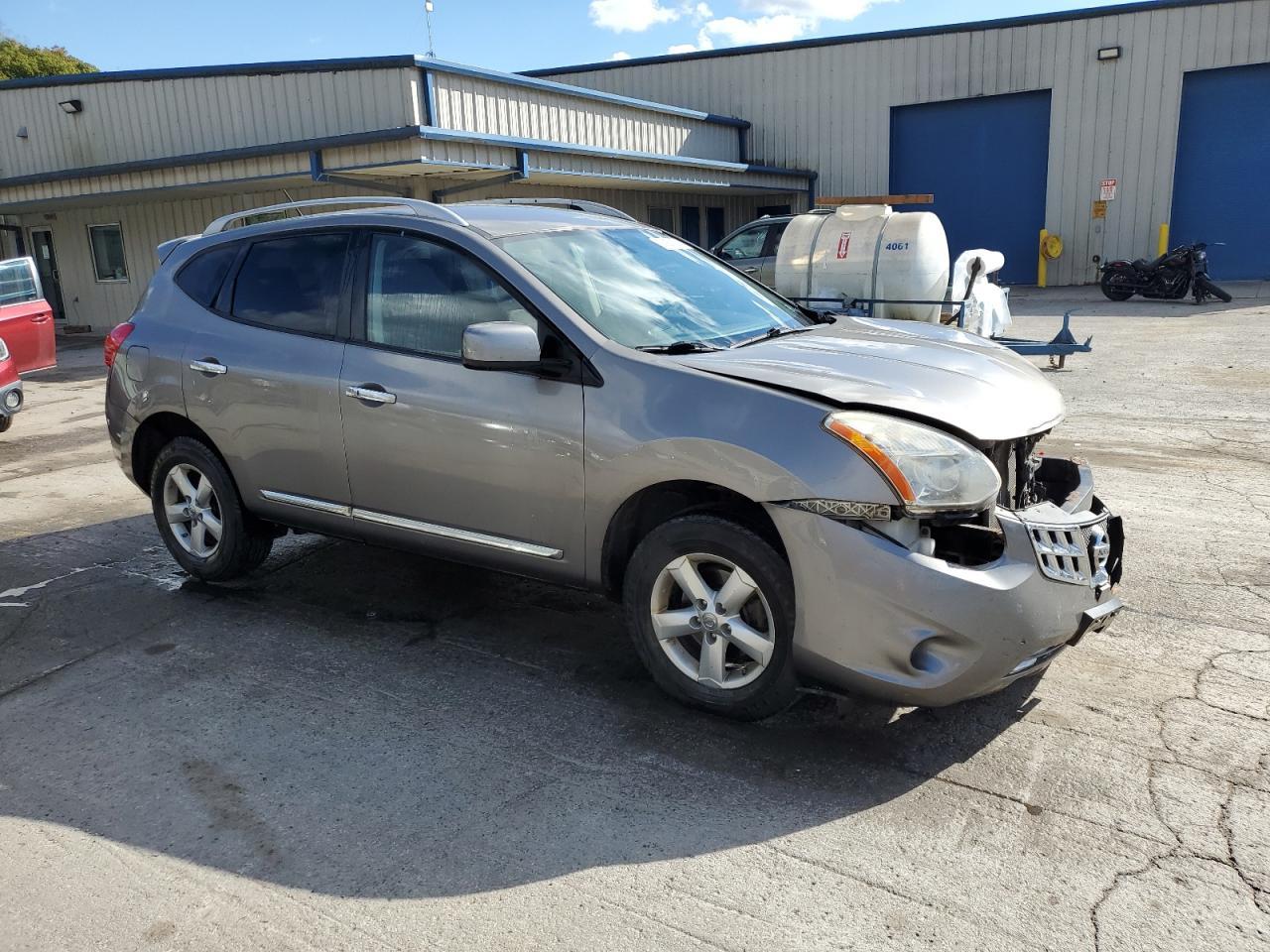 2013 Nissan Rogue S - Фото 4