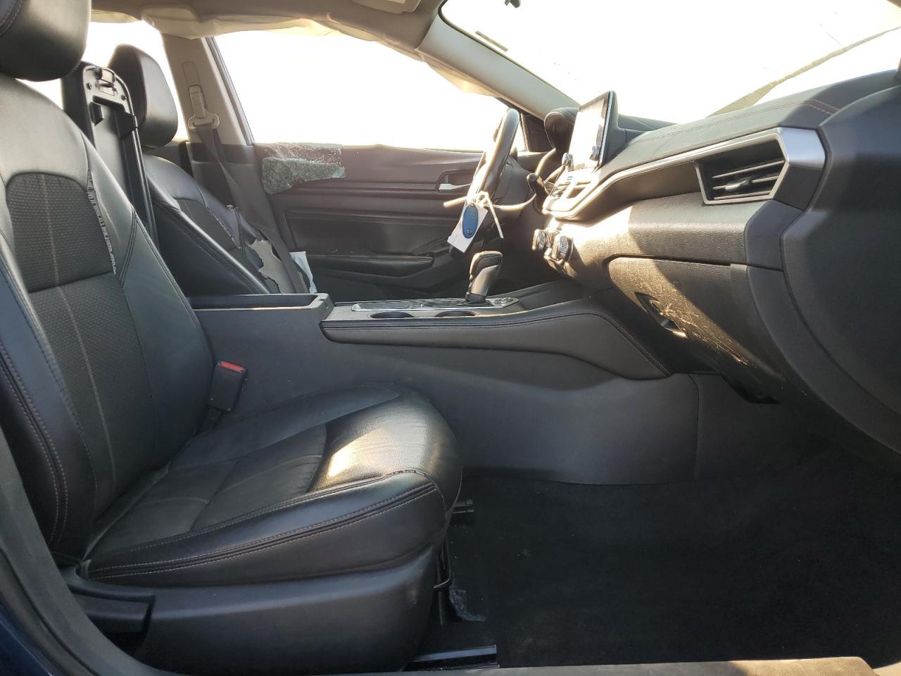2019 Nissan Altima Sr - Image 7