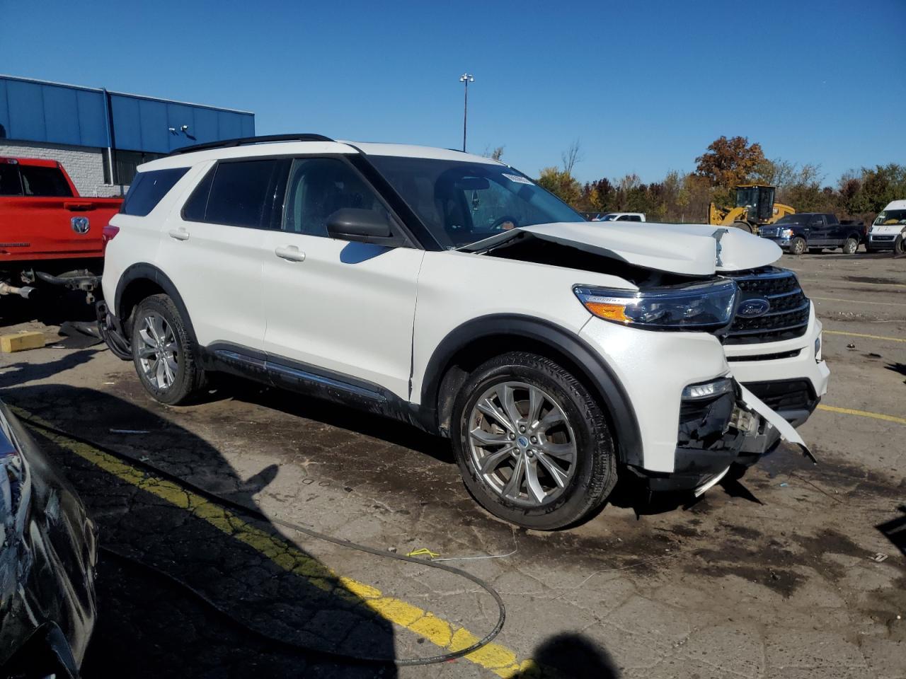 2022 Ford Explorer Xlt - Фото 4