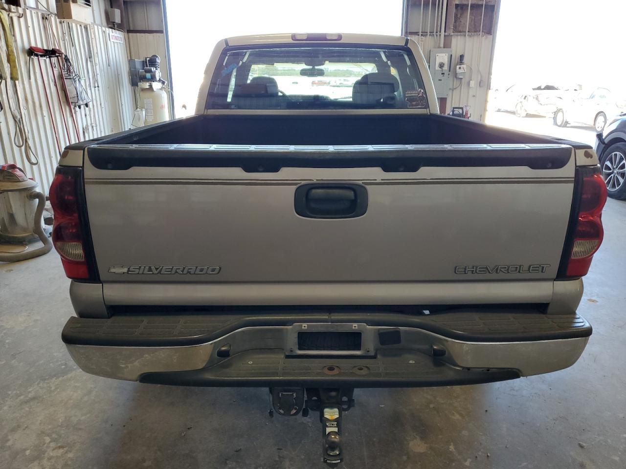 2003 Chevrolet Silverado C1500 - Image 6