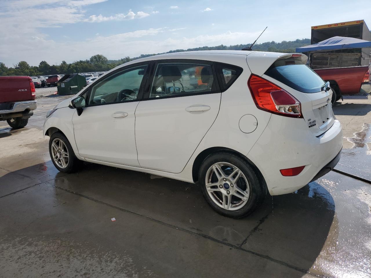 2019 Ford Fiesta Se - Фото 2