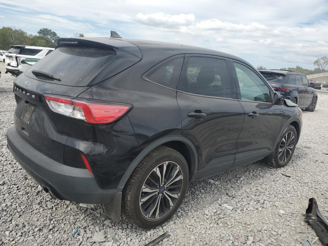 2022 Ford Escape Se - Фото 3