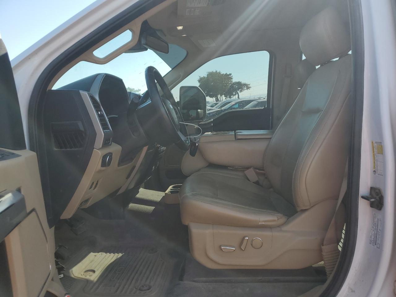 2019 Ford F350 Super Duty - Image 7