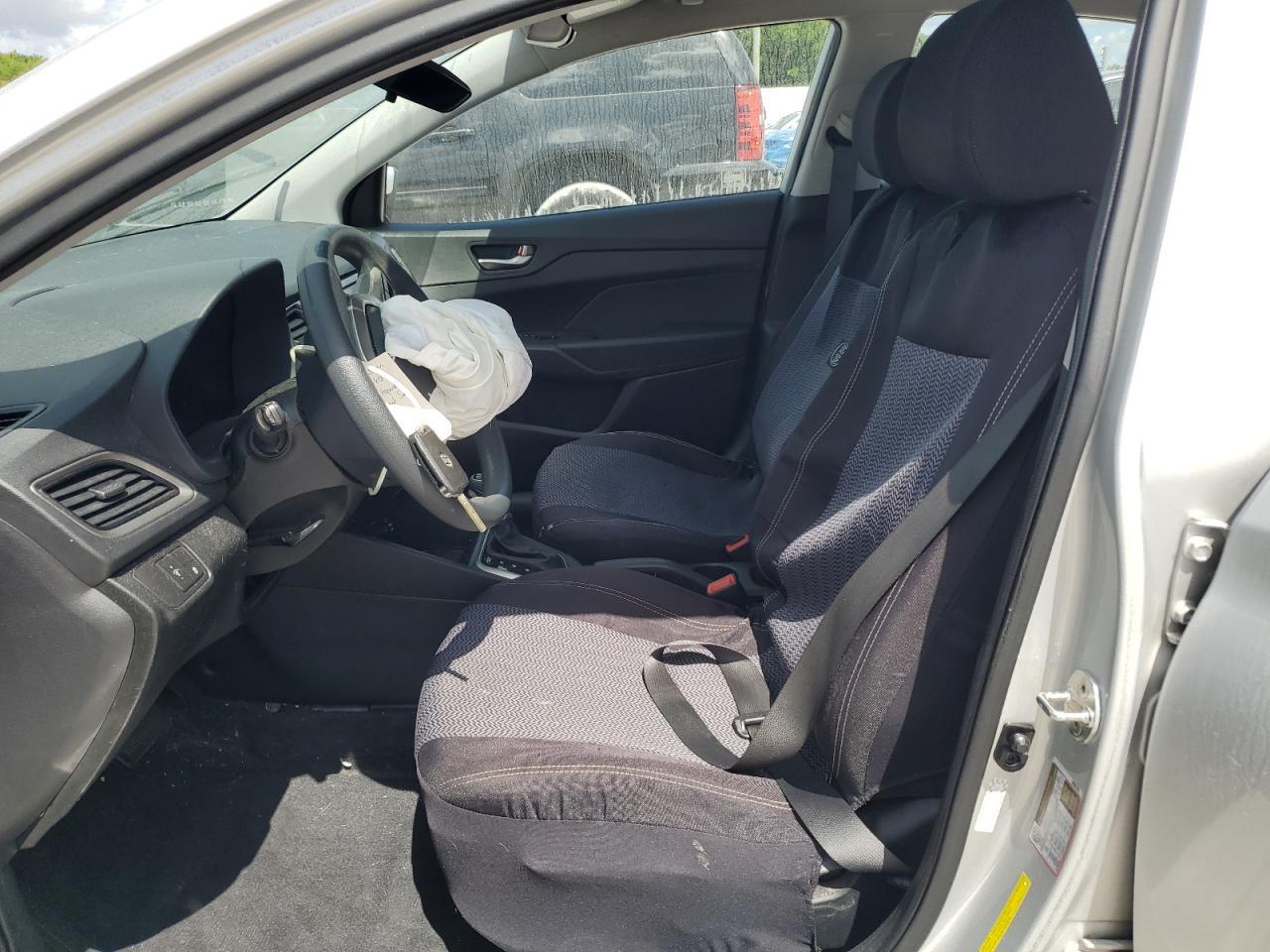 2020 Hyundai Accent Se - Фото 7