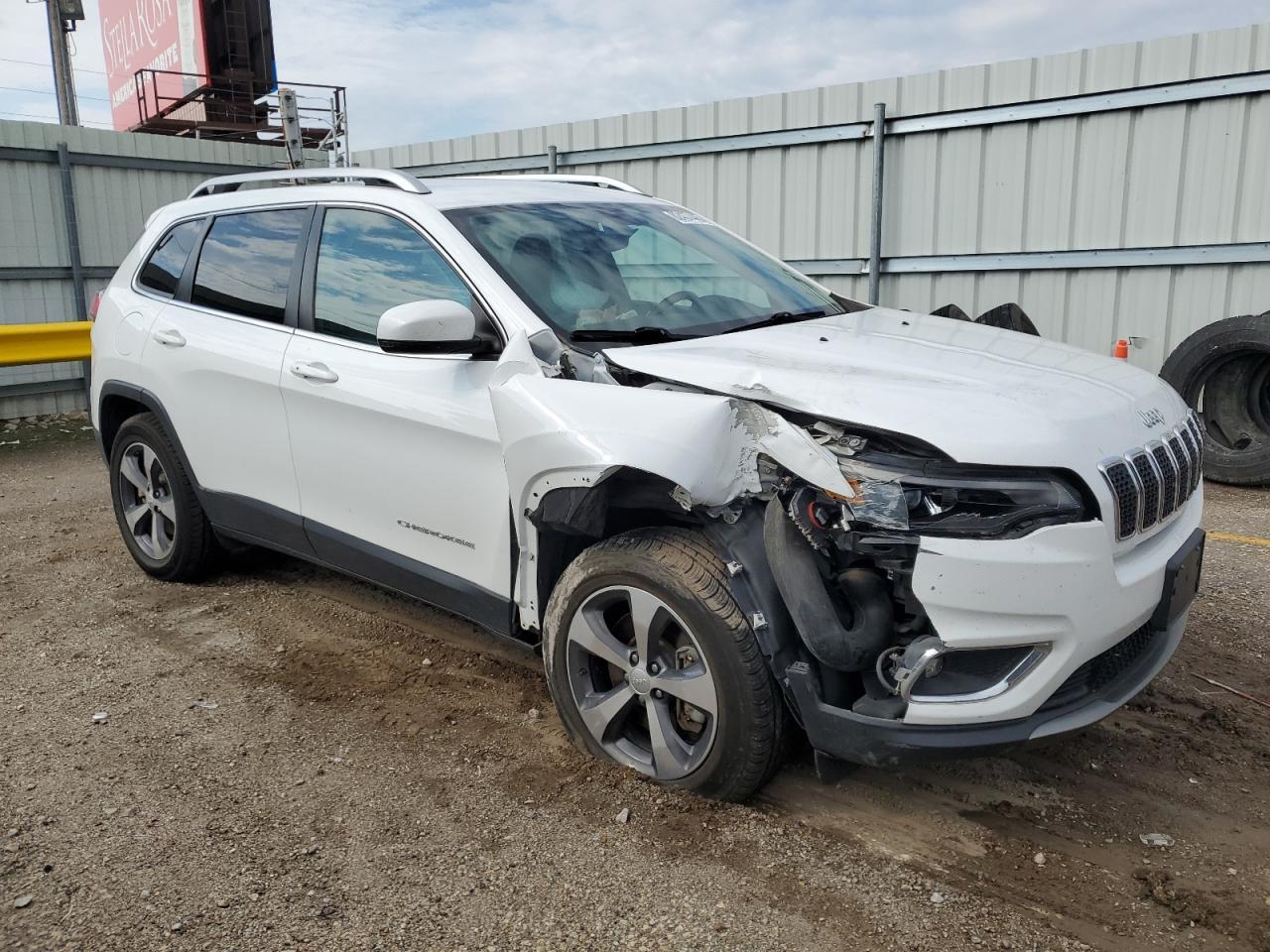 2019 Jeep Cherokee Limited - Image 4