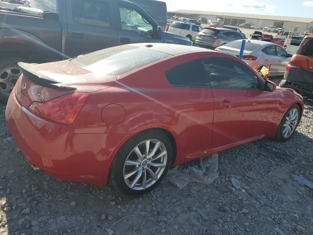 2011 Infiniti G37 - Фото 3